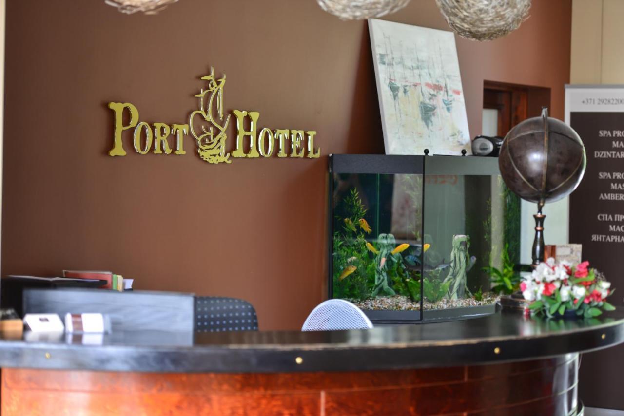 Port Hotel Ādaži Esterno foto